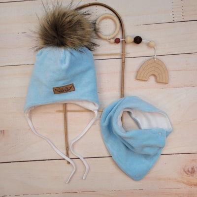 Zimní dvouvrstvá čepice na zavazování s bambulí z kožešinky + šátek - modrá - 56-62 (0-3m)